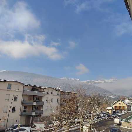 Luxury Apartment «Le Jurassien», Gex-Geneve Cessy Exterior foto