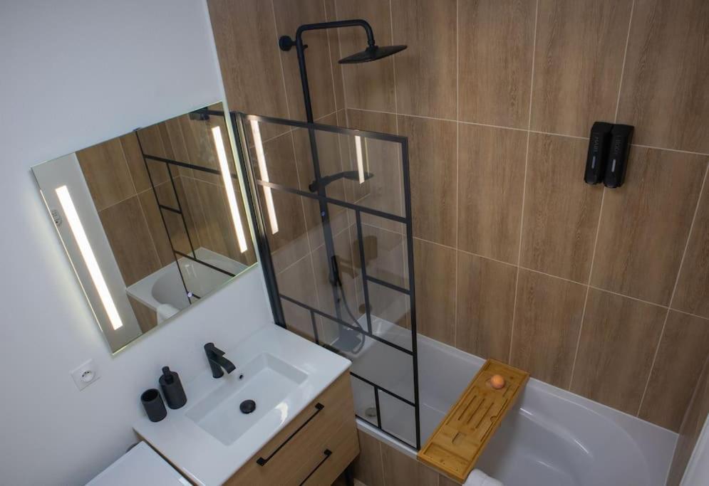 Luxury Apartment «Le Jurassien», Gex-Geneve Cessy Exterior foto