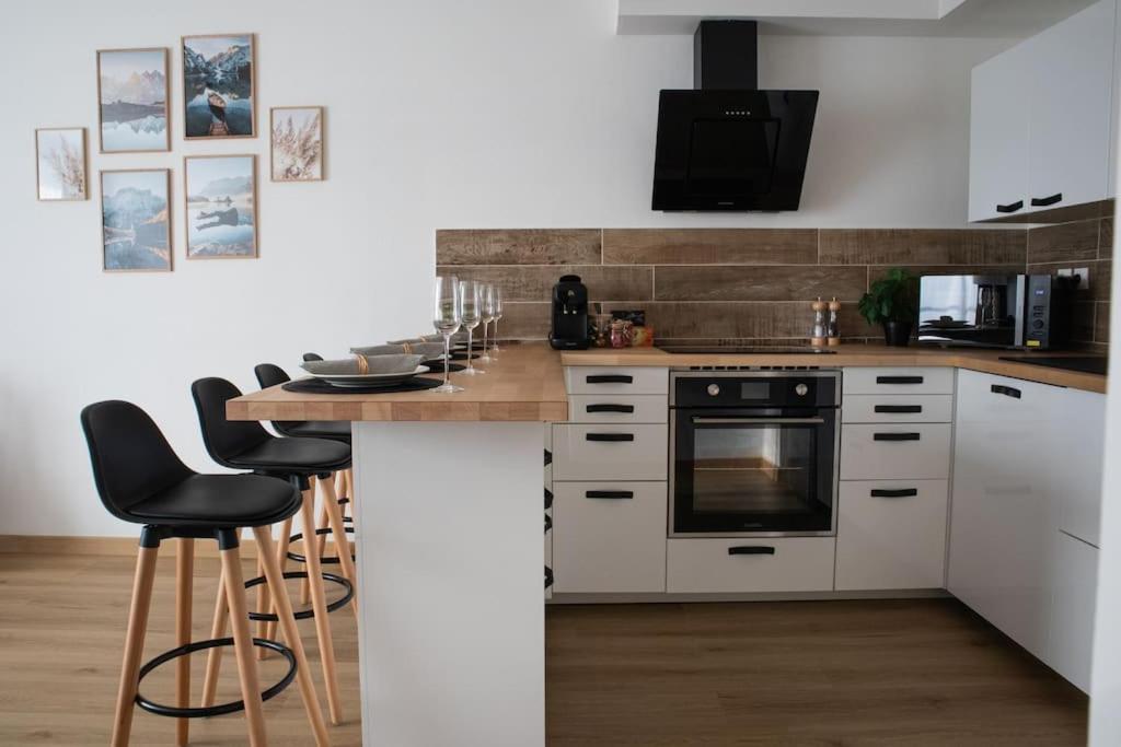 Luxury Apartment «Le Jurassien», Gex-Geneve Cessy Exterior foto